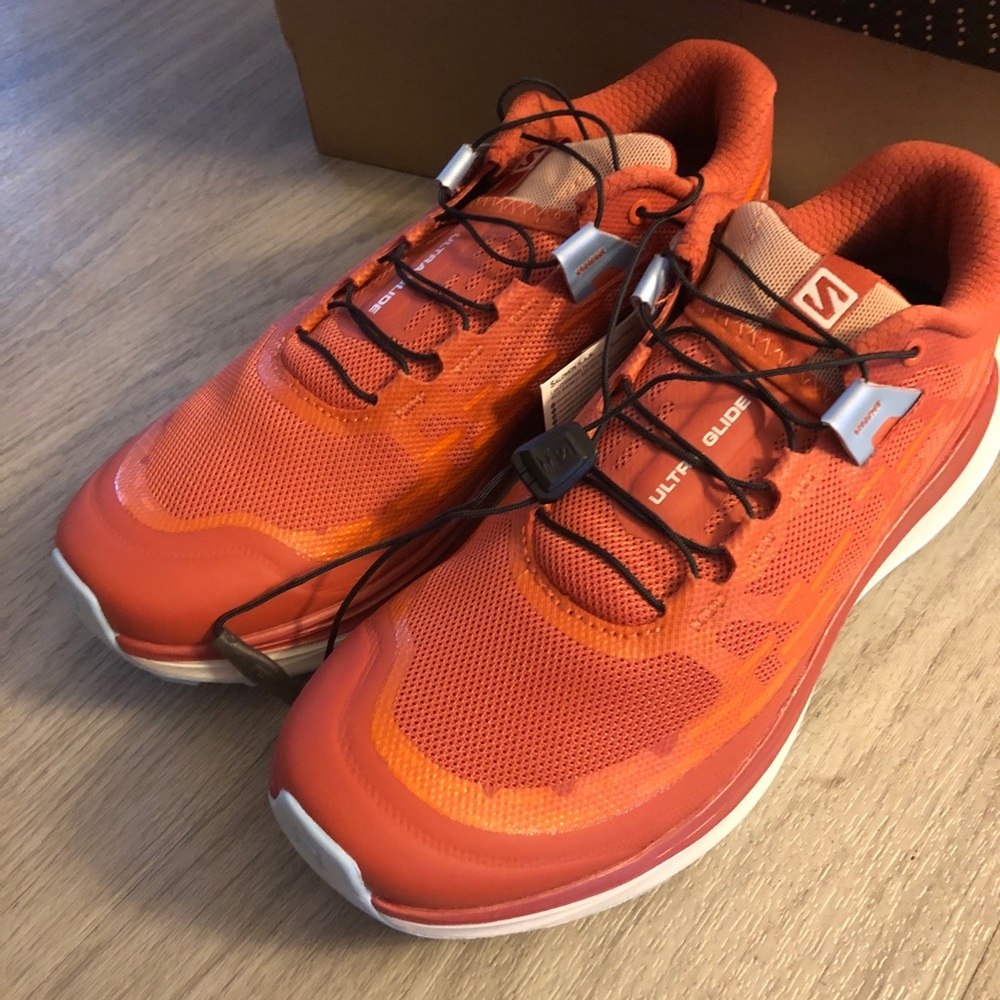 Salomon Ultra Glide Women’s Size 7